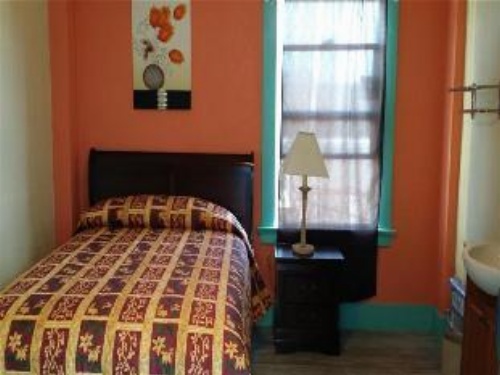 Desmond Hotel image 5